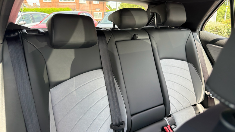 Volkswagen ID.3 150kW Match Pro 59kWh 5dr Auto [Comfort] Electric Hatchback
